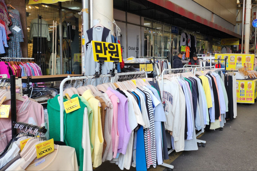 아직도 부르는게 값…갈 길 먼 대구 전통시장 가격 표시제