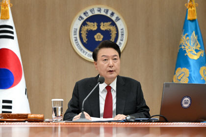 尹대통령 의사 눈치 살피는게 제대로된 나라냐 증원 연기도 반대