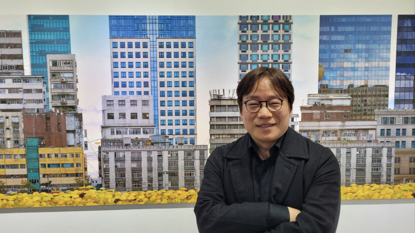 디지털 콜라주로 재탄생한 도시의 풍경은 어떤 모습일까?