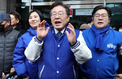 수도권 총력유세나선 여야…與 재건축하는 정당 vs 野 90석 엄살