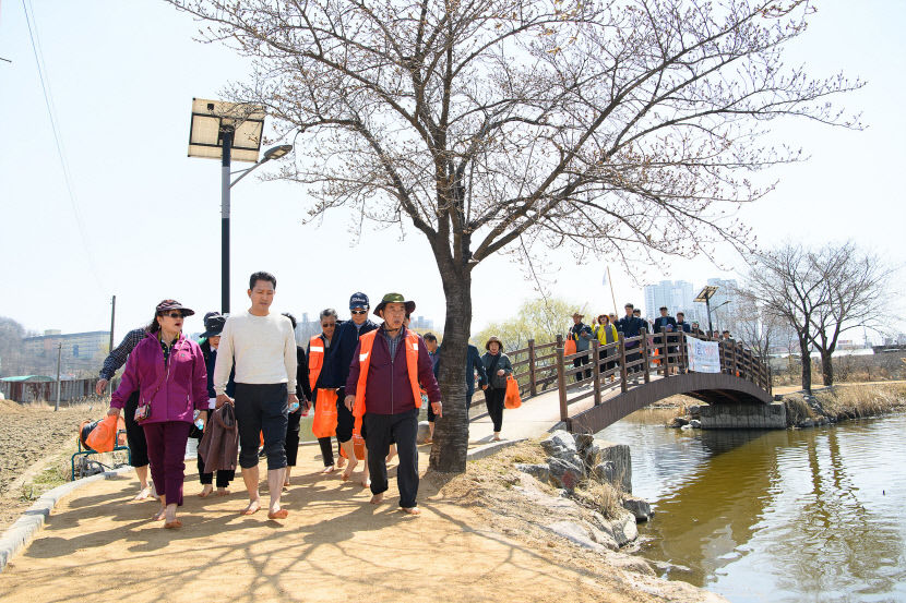 [구미 가볼만한 곳] 맨발로 거리 걸으며 힐링 구미 지산샛강생태공원