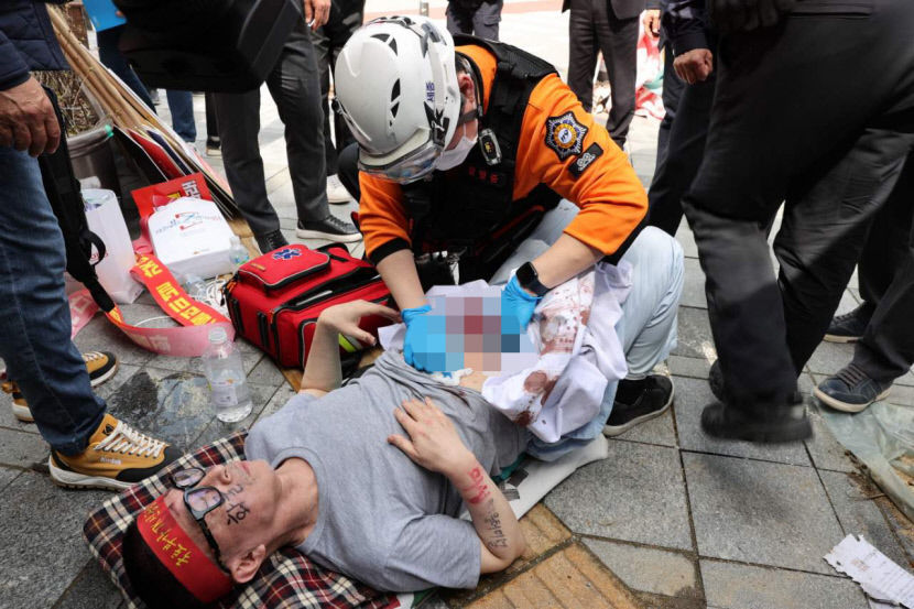 신공항 화물기 전용 터미널 건설하라…세종 집회현장서 의성 군민 할복 시도