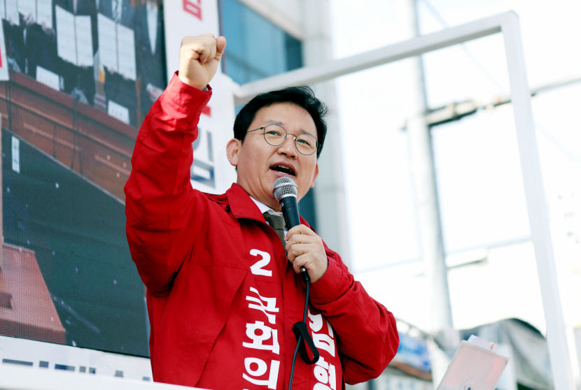 선거운동 마지막 장날…총선 후보들 불꽃 경쟁