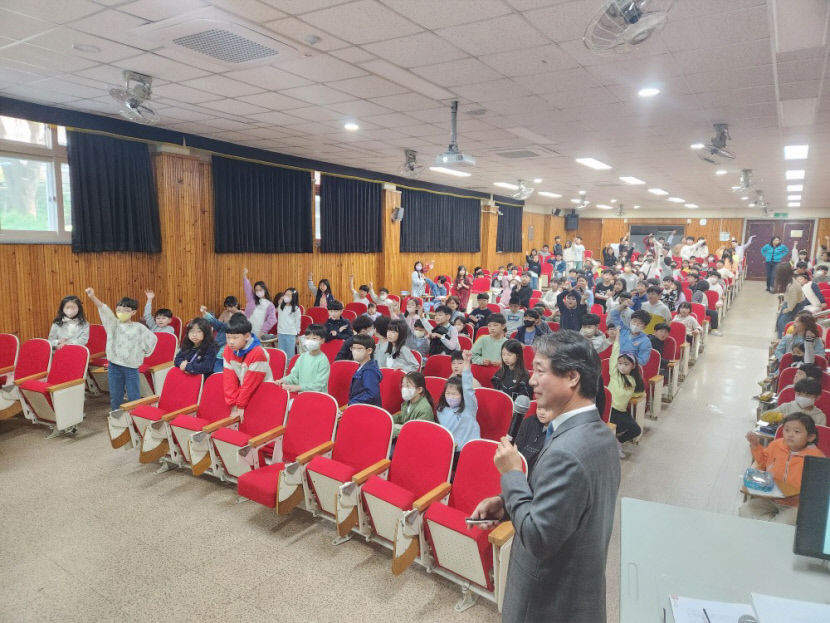 대구 대봉초등서 기자의 꿈과 독도 이야기 주제 진로 특강 열려
