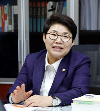 [총선 당선인에게 듣는다] 3선 성공 임이자 의원