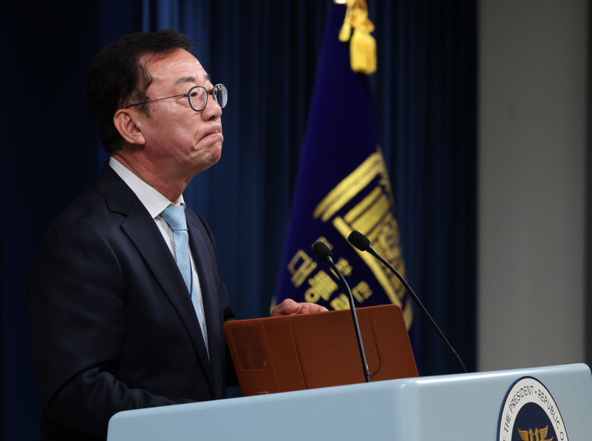 영수회담 논의 난항…野 의제 협의부터 vs 대통령실 의제 없이