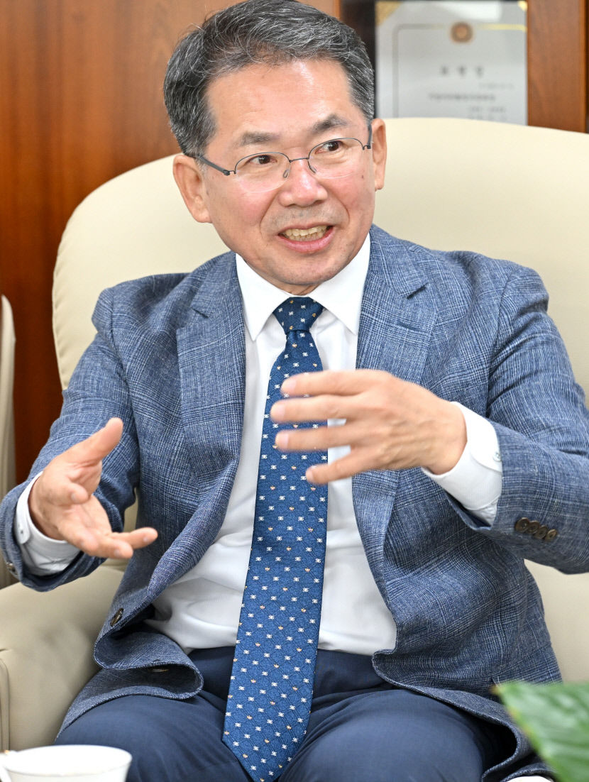[토크 人사이드] 김진열 군위군수 팔공산 관통 고속道·신공항·후적지 개발, 동구-군위 동반성장 핵심동력