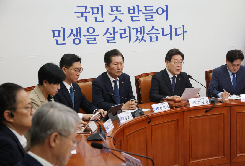 민주당 비례대표 위성정당 더불어민주연합 흡수 합당…22대 국회 171석 확보