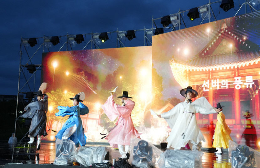 사랑과 감사의 달 5월…경북으로 축제 여행 오세요