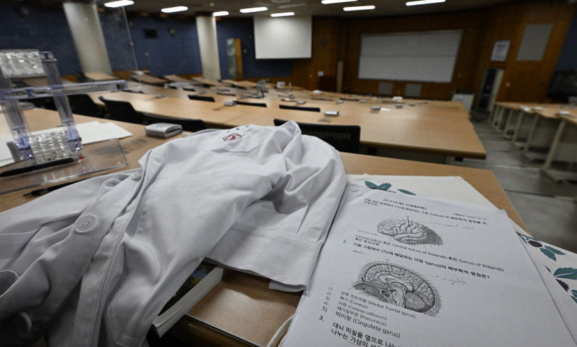 더 미루기 힘들어…계명대·영남대 의대, 13일부터 임상실습 수업