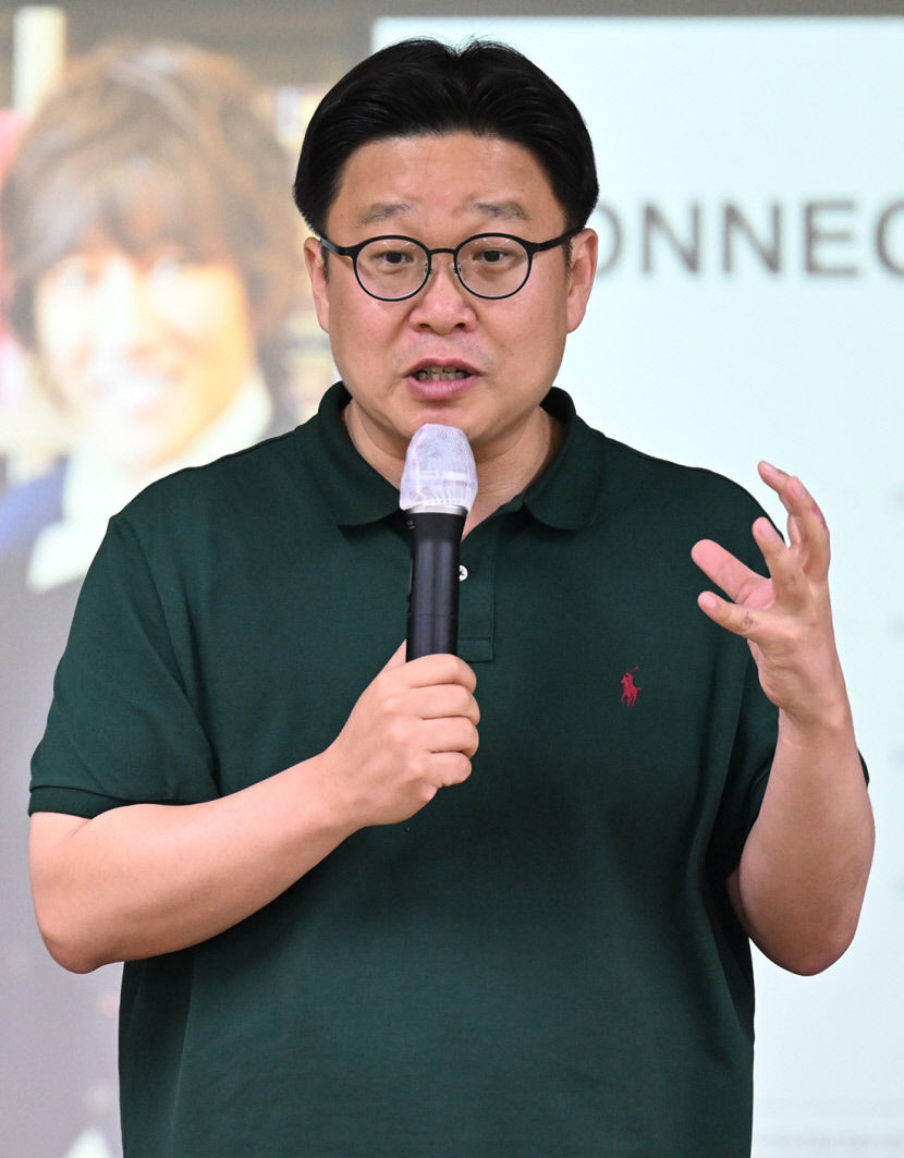 처음 아이디어를 바로 실행해야 글로벌 리더