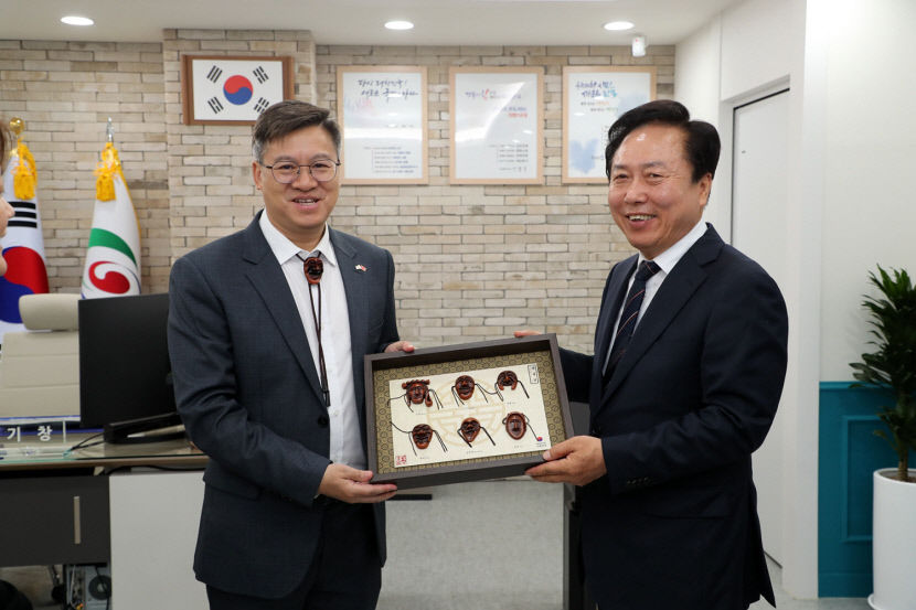 주부산 중국 총영사 젊은 층에 안동 알려질 수 있게 홍보