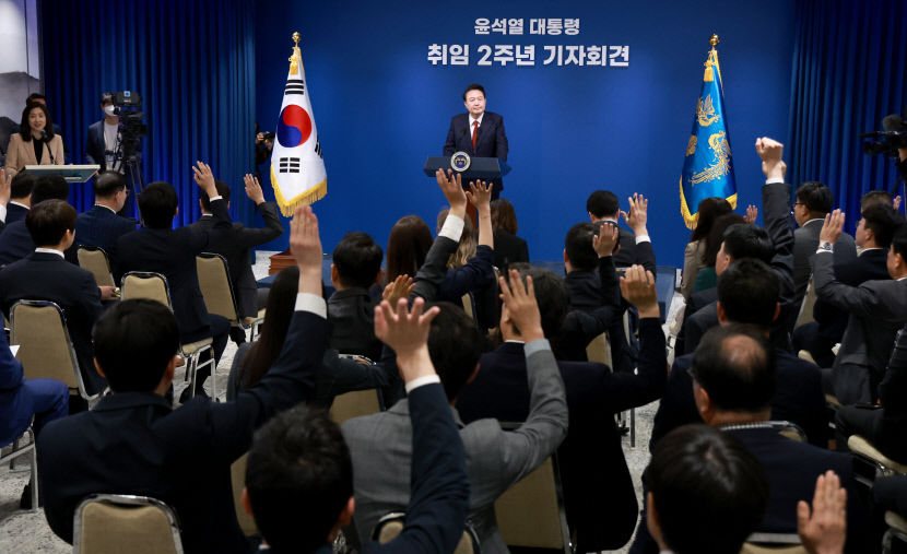 [尹대통령 2주년 회견] 질의 응답만 73분, 불통 이미지 해소 주력