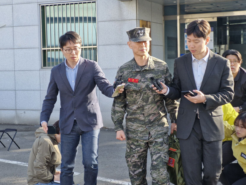 임성근 전 해병대 사단장 고강도 경찰 조사 마쳐... 묵묵부답 일관