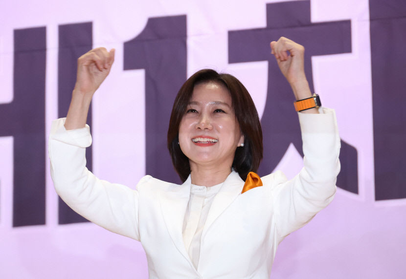 개혁신당 새 대표에 허은아…2027년 대통령 탄생시키겠다