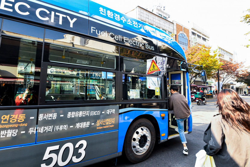 ``현금 NO, 교통카드 OK``…대구 `현금 없는 시내버스` 시범운행