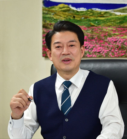 윤재호 구미상의 회장 법인세 지방 차등제 도입 시급…50조 투자효과 발생
