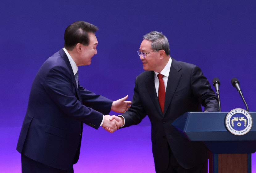 尹, 中리창 총리와 별도 환담 北 문제에 안보리 상임이사국 역할해달라