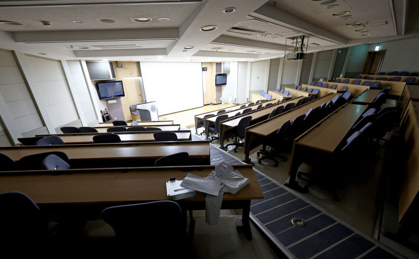 2024060101000004700000131