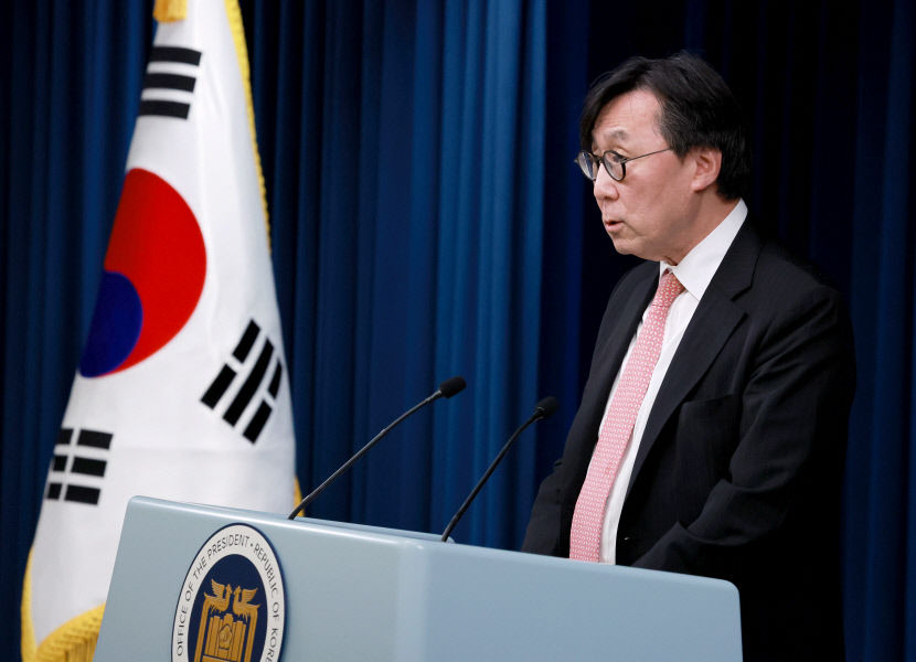 NSC 北 오물풍선 등 수준 이하·몰상식…감내하기 어려운 조치 착수