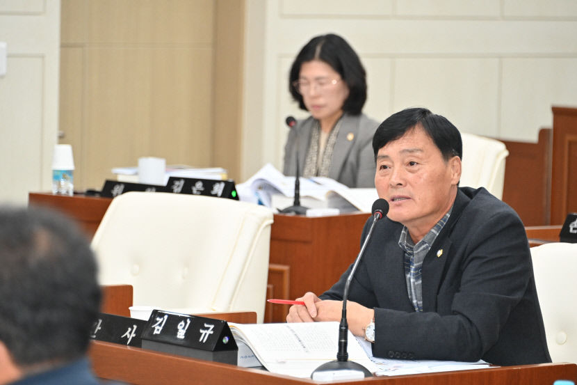 [우리지역 일꾼] 김일규 영덕군의원, 양봉농가 가업승계 농업인 지원 이끌어
