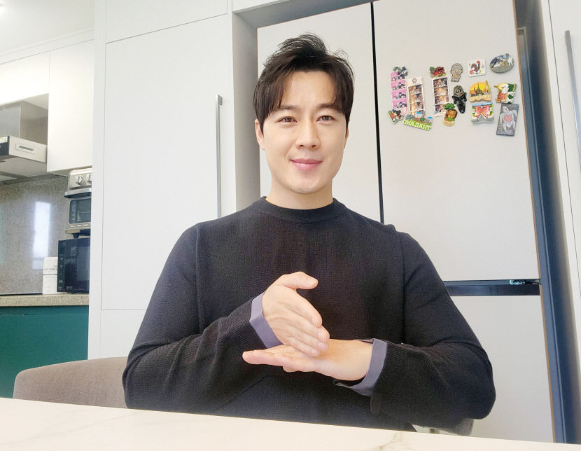 보훈은 가족과 함께…최영재 집에서 감사 챌린지