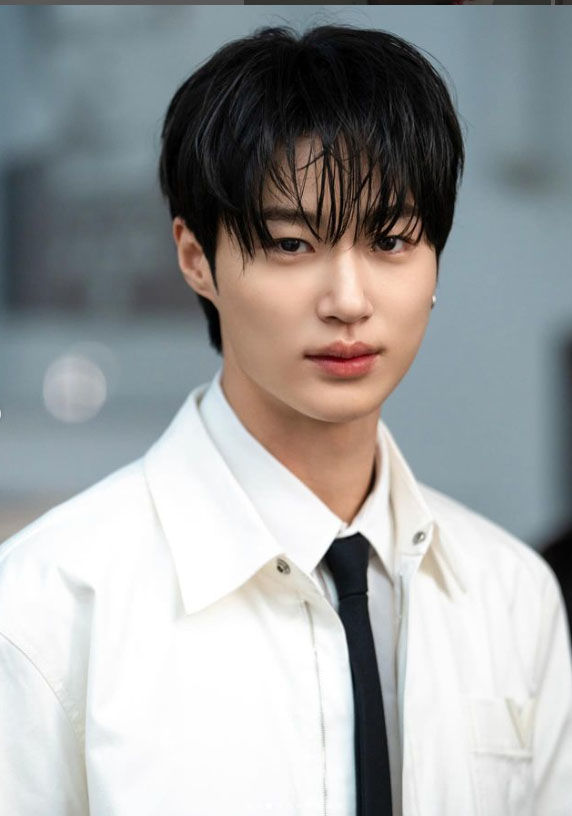 변우석바로1.jpg