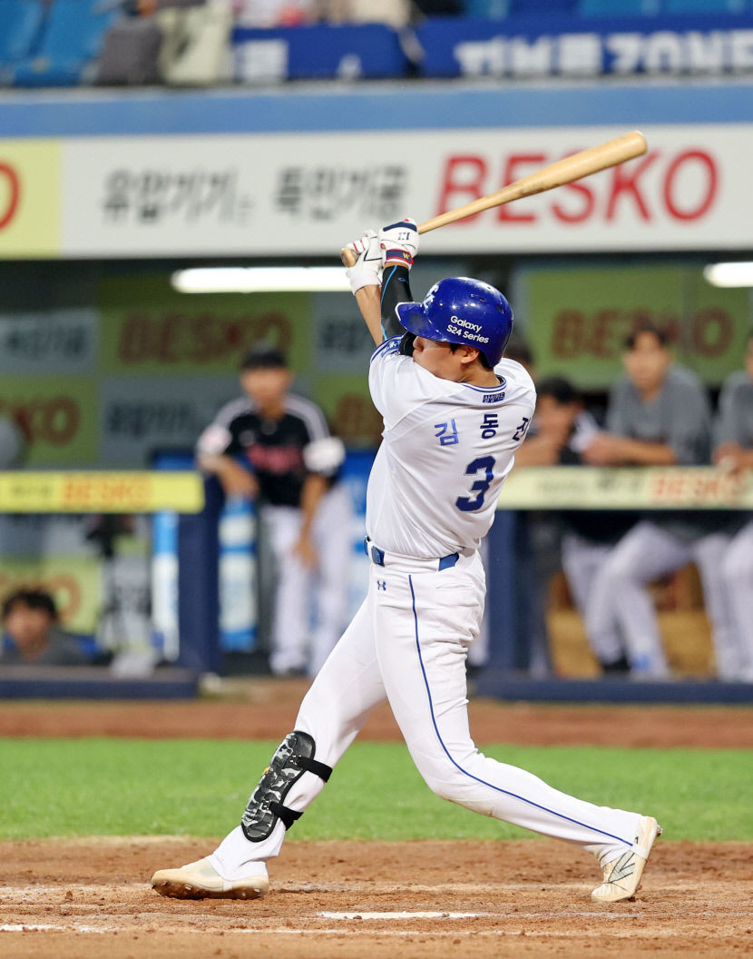 힘겨운 3연전 첫 단추 잘 꿴 사자 군단…LG에 6-4 승리