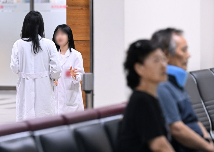 의협 휴진 선언한 18일 진료 쉬겠다 신고한 병원은 단 4%