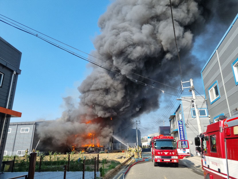 대구 달성군 논공읍 음·식료품 공장 화재…소방 당국 신속 진화, 원인 조사 중