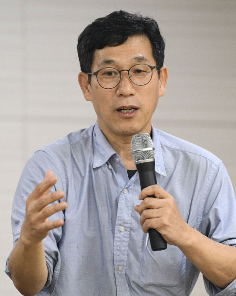 진중권 찐윤 이철규 향해 정말 사악하다는 느낌 주는 인물