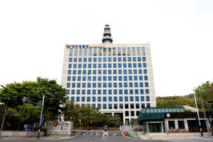 머리 밀치고 학습지 던진 범어동 유치원 교사, 아동학대로 검찰에 송치