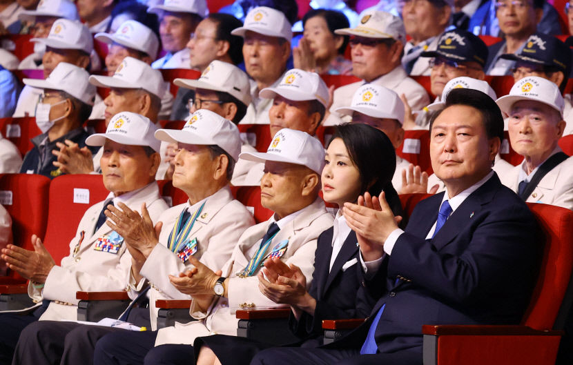 [속보] 尹 북한, 핵·오물풍선·러시아와 조약체결 등 시대착오적 행동