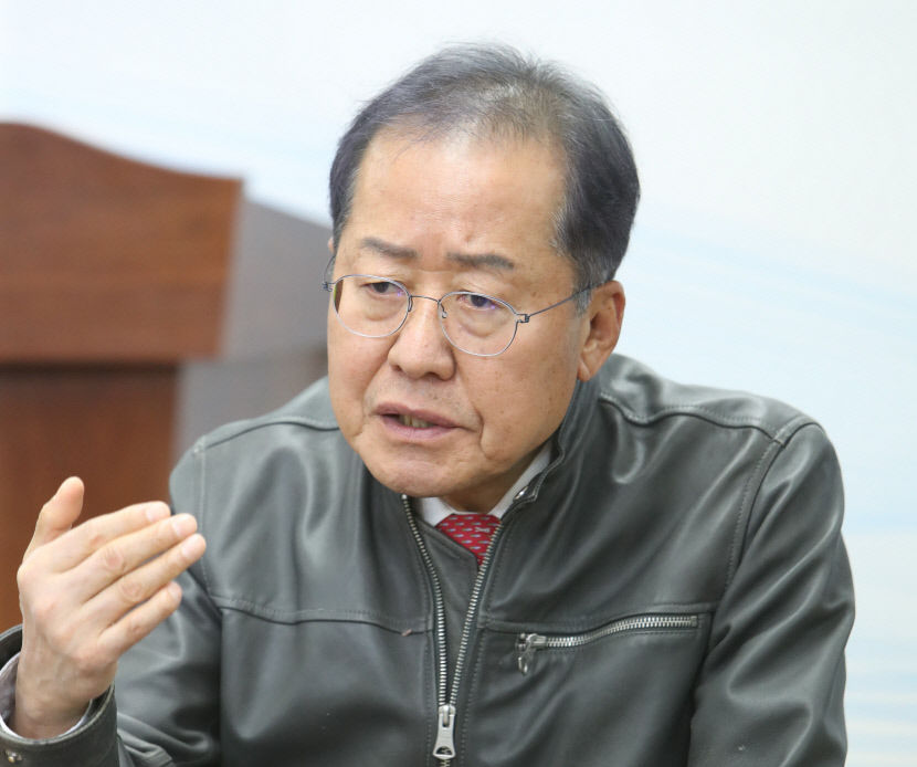 홍준표 대구시장, 핵균형 또 강조 믿음직한 지도자 원해