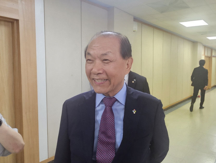 홍준표 대구시장 예방 황우여 與비대위원장 추경호 원내대표 재신임해야