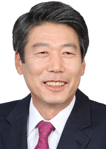 제9대 봉화군의회 후반기 의장 권영준, 부의장에 금동윤 선출