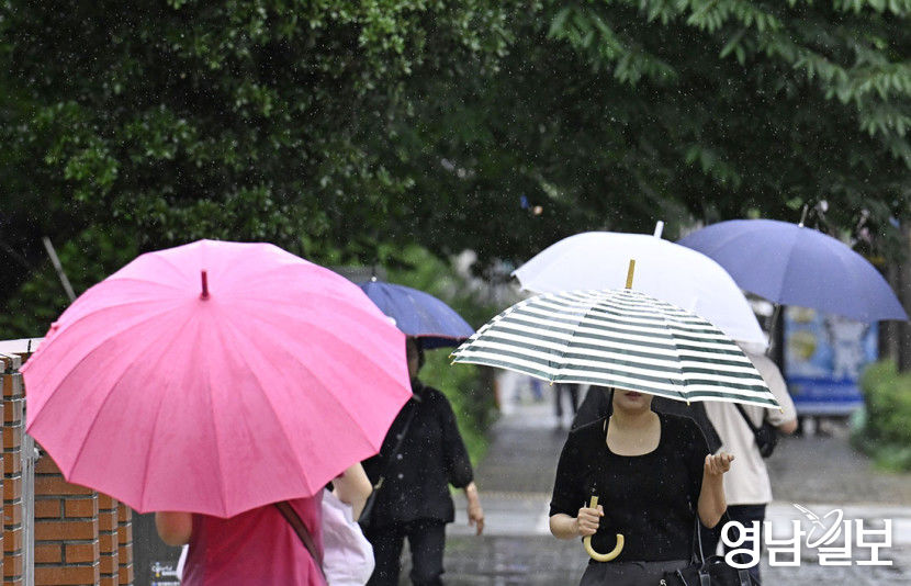 [포토뉴스] 오늘 33℃ 후텁지근…내일은 또 비
