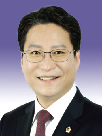경북도의회 후반기 의장 5선 도의원 박성만 선출