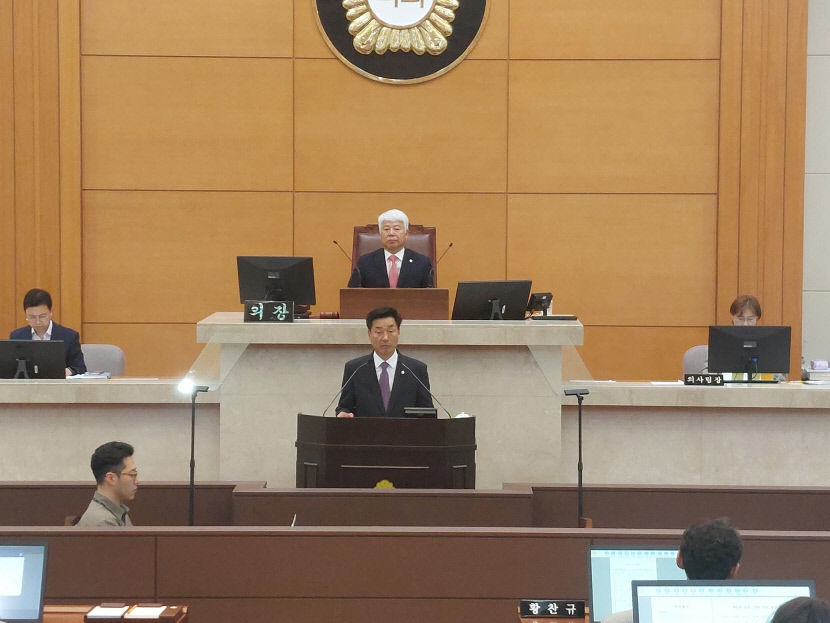 포항시의회 의장에 김일만 전 부의장