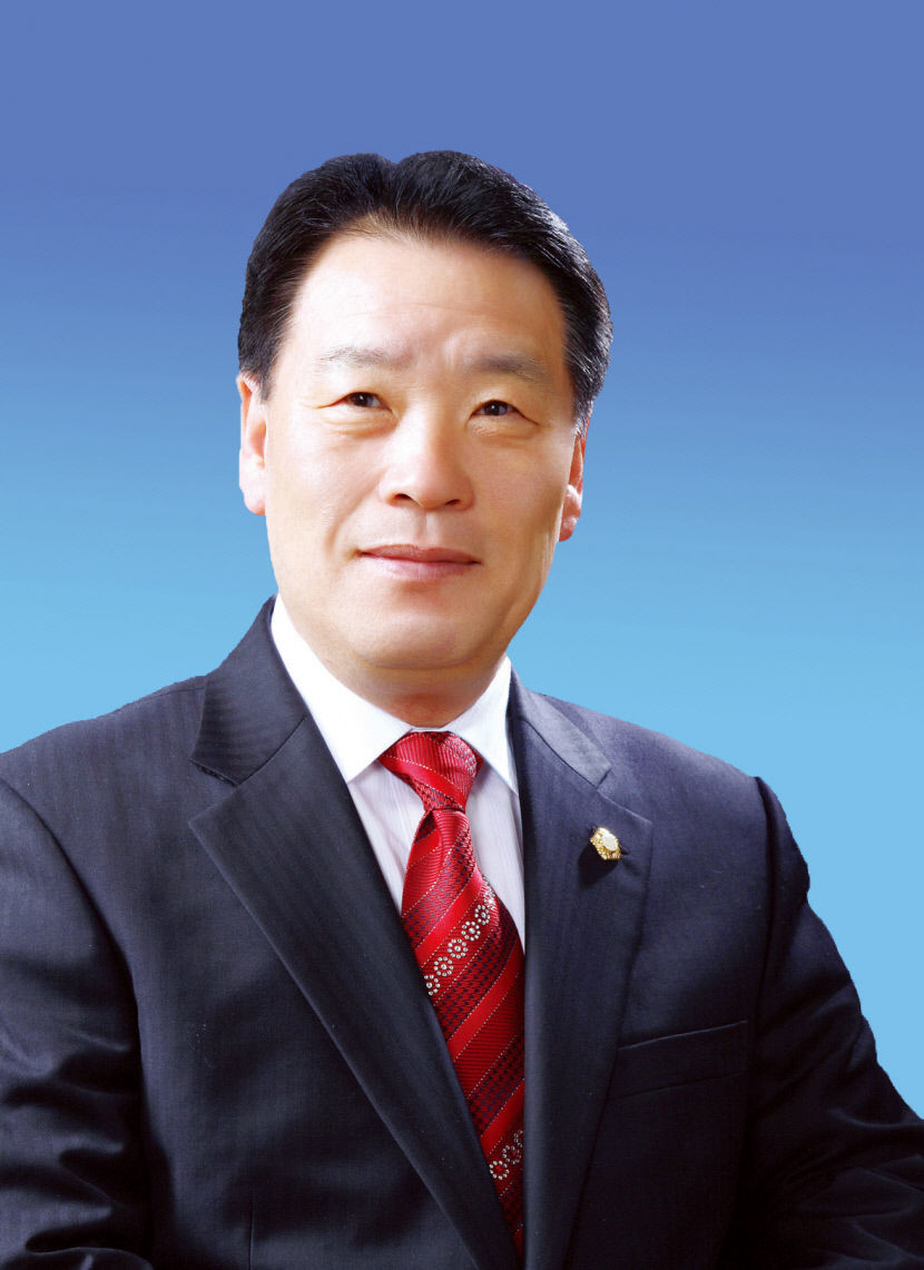포항시의회 의장에 김일만 전 부의장