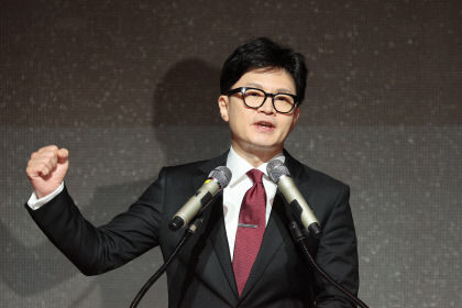 김건희 여사 문자 두고 친윤 vs 친한 격화하는 진실게임