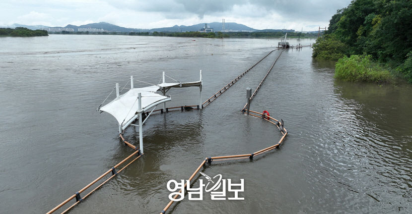 [포토뉴스] 또 밤새 폭우에 사라진 생태탐방로