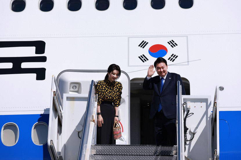 尹, 이틀간 하와이 일정 마무리…NATO 위해 워싱턴DC로 이동