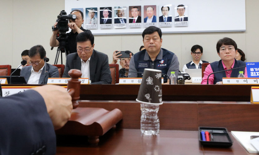 최저임금 액수 둘러싼 노동계·경영계 대립 팽팽