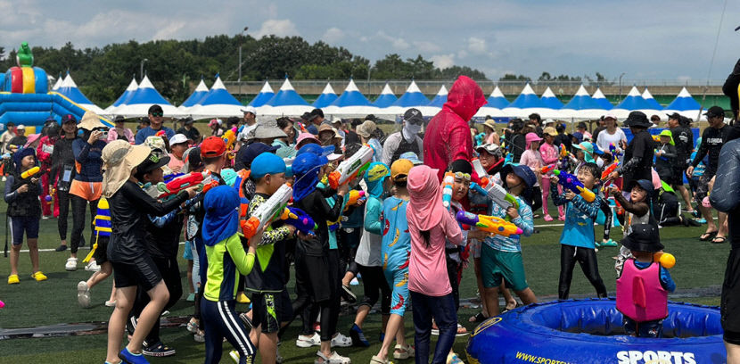 [힐링여행] 성주군, 멀리 떠날 필요 있나요…도심서 물총 쏘며 쿨~하게 무더위 날려요