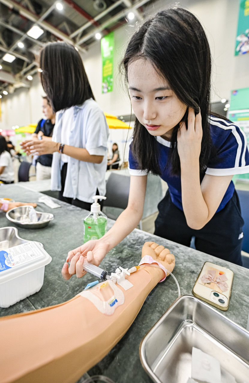 [포토뉴스] 다양한 구성으로 진로 탐색 도운 대구 진로진학박람회