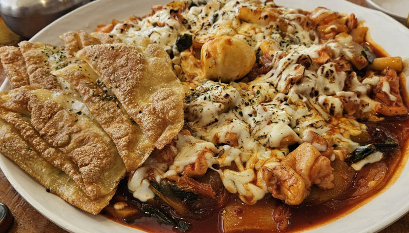 [대구 맛집] 대구 달성군 옥포읍 동궁찜닭, 풍부한 맛·풍성한 양…애호가들 매료시킨 닭