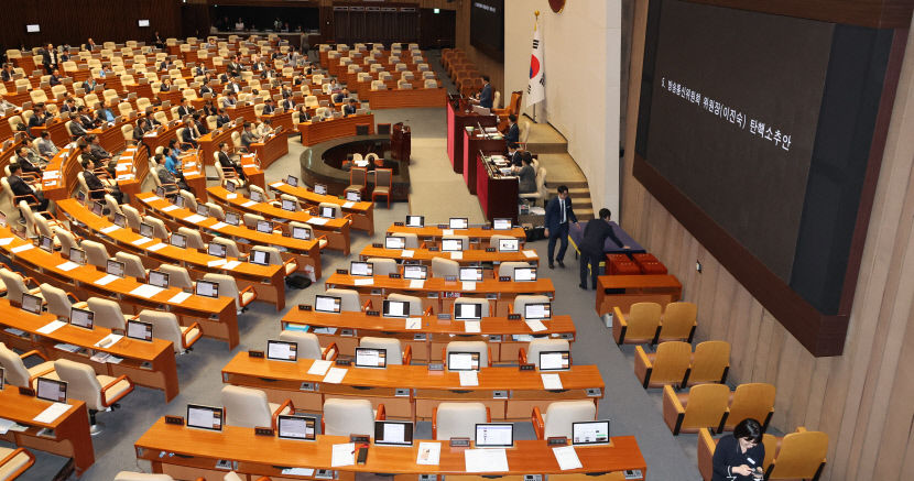 이진숙 방통위원장 탄핵안 국회 통과…곧 직무정지