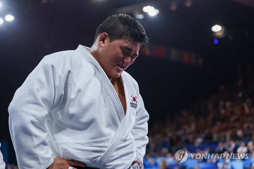졌지만 잘 싸웠다…한국 유도 간판 김민종, 최중량급 값진 은메달