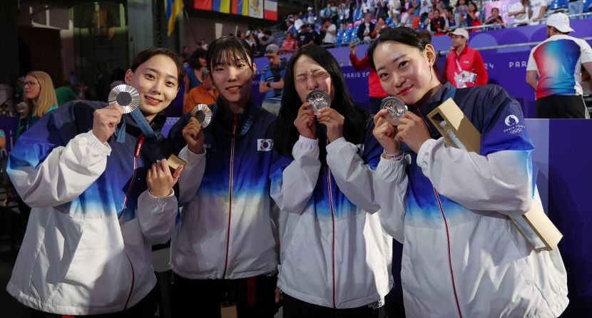 올림픽 여자 사브르 단체전 사상 첫 은메달